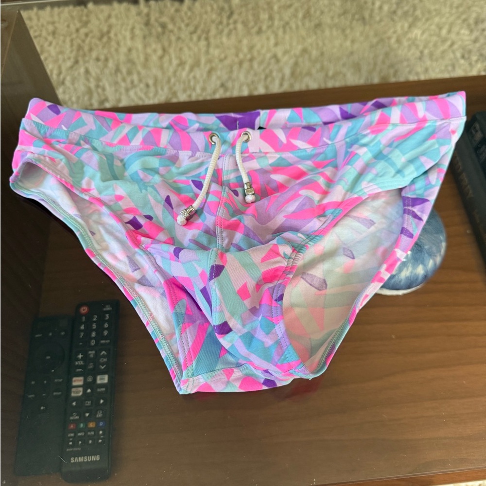 Men’s swimwear briefs
